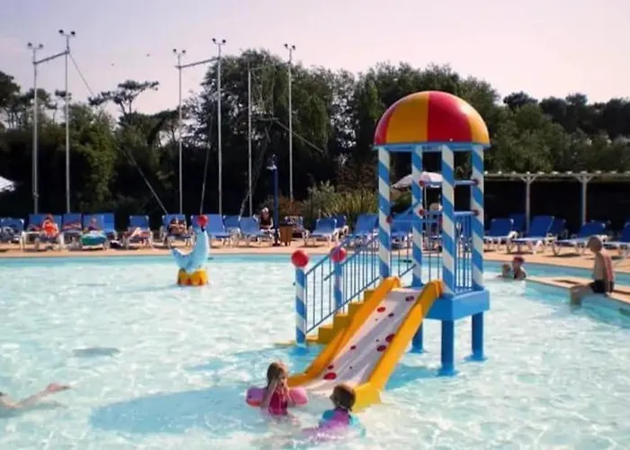 6 Personne Village Port De Bourgenay Port Piscine